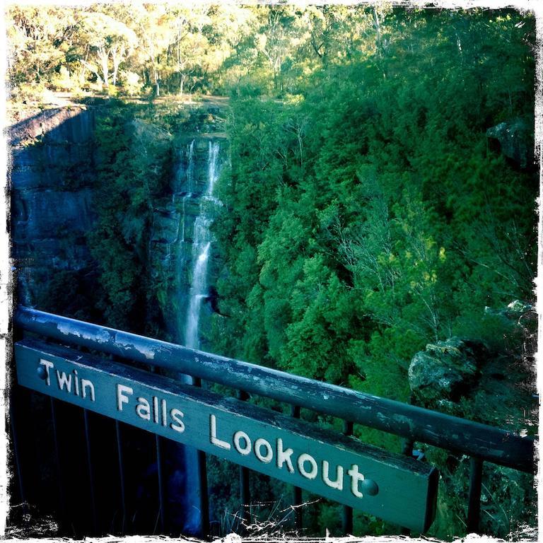 Twin Falls Bush Cottages Fitzroy Falls Room photo