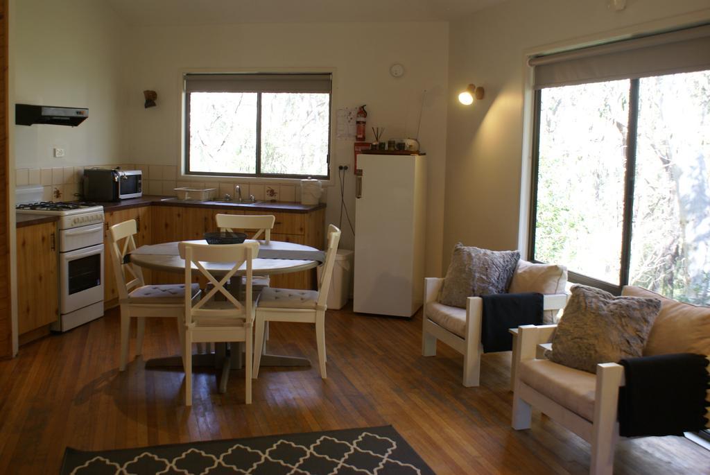 Twin Falls Bush Cottages Fitzroy Falls Exterior photo